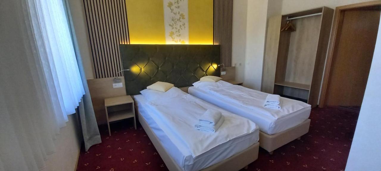 Kraeuterhotel & Restaurant Heidejaeger Mulmshorn Экстерьер фото