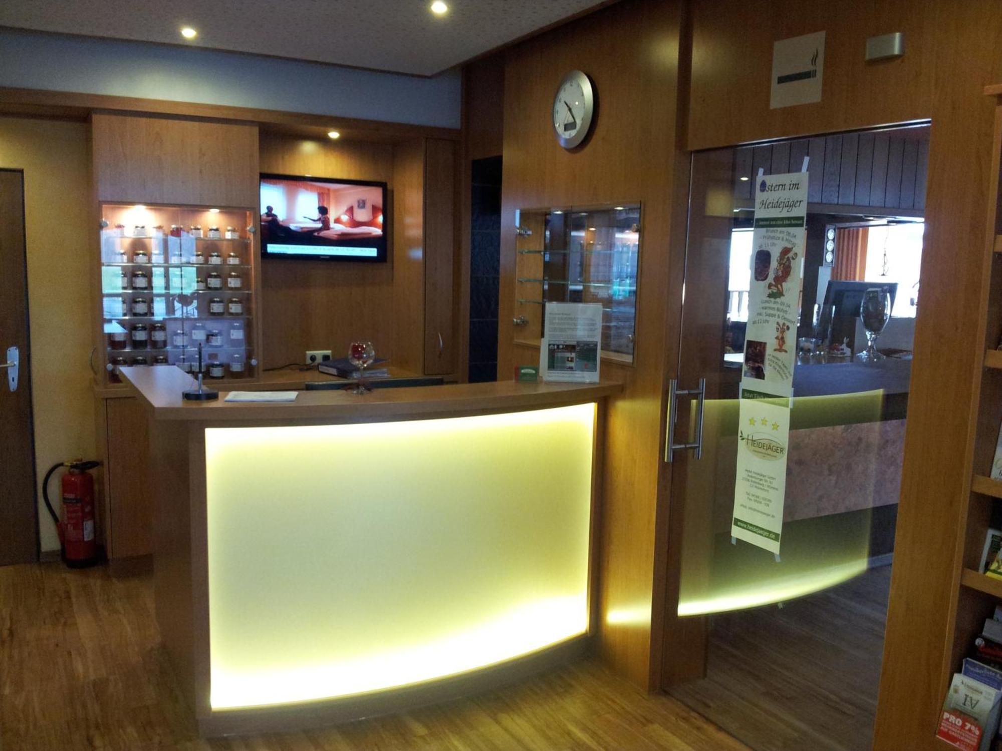 Kraeuterhotel & Restaurant Heidejaeger Mulmshorn Экстерьер фото