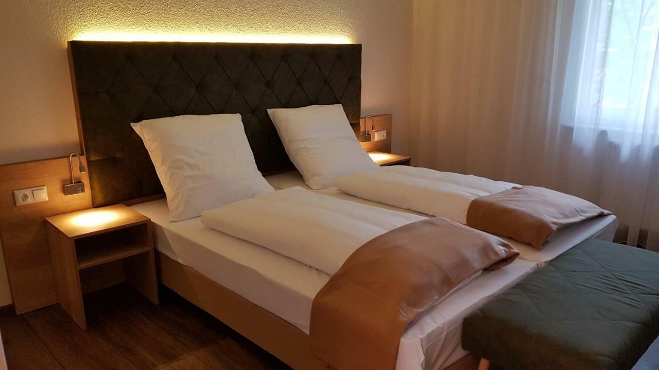 Kraeuterhotel & Restaurant Heidejaeger Mulmshorn Экстерьер фото